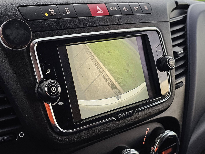 Dodávka skriňová nadstavba Iveco Daily 35 S 16 AUT. LAADKLEP: obrázok 17