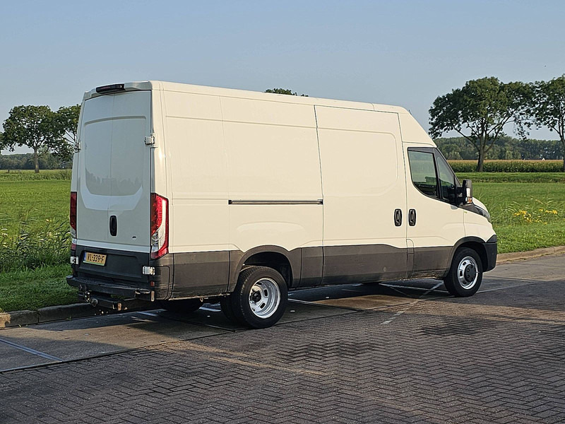 Iveco Daily 35C15 L2H2 Dubbellucht! - Furgon: obrázok 3 Iveco Daily 35C15 L2H2 Dubbellucht! - Furgon: obrázok 3