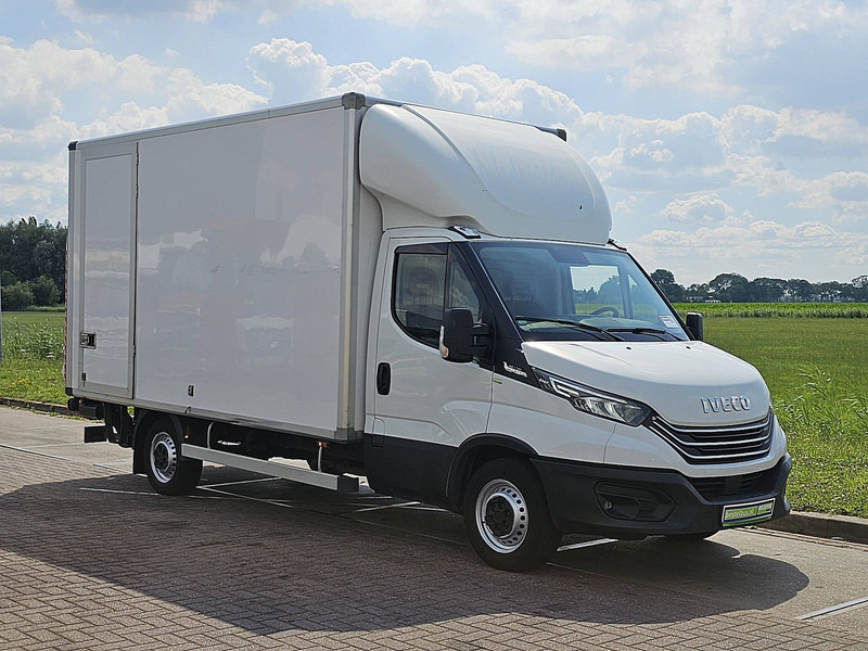 Iveco Daily 35S14 ac automaat EURO6 - Dodávka skriňová nadstavba: obrázok 5 Iveco Daily 35S14 ac automaat EURO6 - Dodávka skriňová nadstavba: obrázok 5