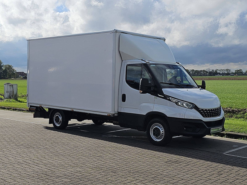 Iveco Daily 35S18 3.0ltr ac aut. EUR6 - Dodávka skriňová nadstavba: obrázok 5 Iveco Daily 35S18 3.0ltr ac aut. EUR6 - Dodávka skriňová nadstavba: obrázok 5