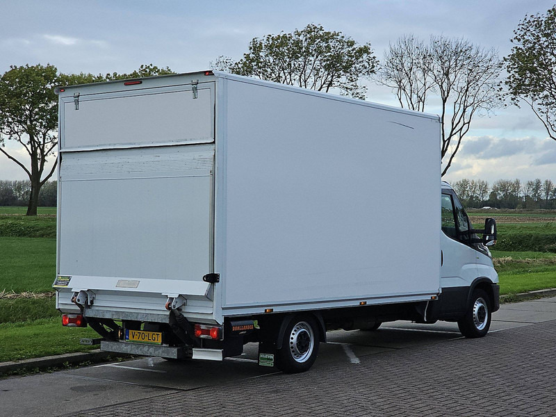 Iveco Daily 35S18 3.0ltr ac aut. EUR6 - Dodávka skriňová nadstavba: obrázok 3 Iveco Daily 35S18 3.0ltr ac aut. EUR6 - Dodávka skriňová nadstavba: obrázok 3