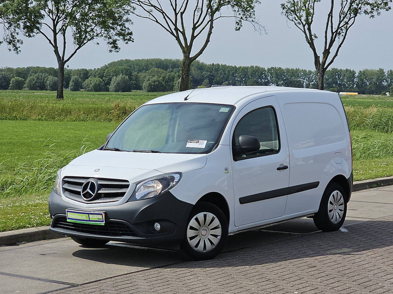 Mercedes-Benz Citan 108 CDI LONG Airco Euro6 NAP - Dodávka skriňová nadstavba: obrázok 2 Mercedes-Benz Citan 108 CDI LONG Airco Euro6 NAP - Dodávka skriňová nadstavba: obrázok 2
