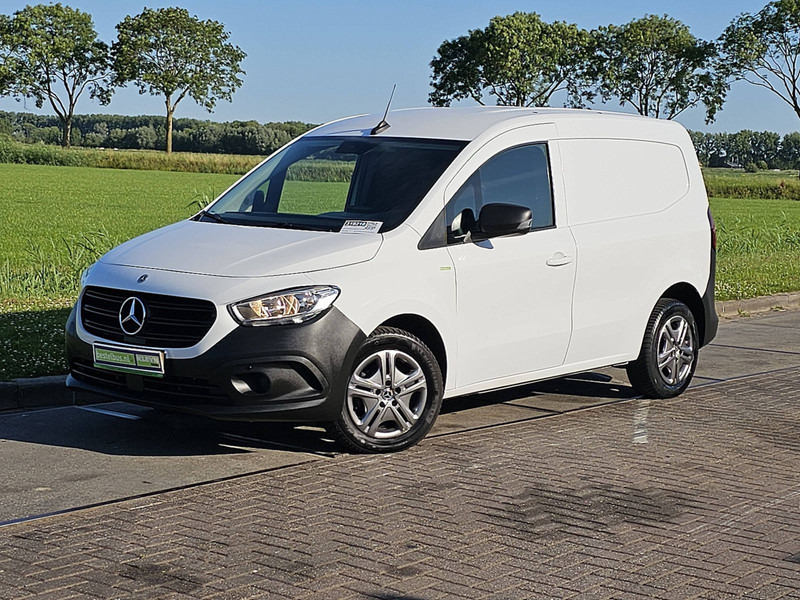 Mercedes-Benz Citan 108 CDI ac carplay EURO6 - Dodávka skriňová nadstavba: obrázok 2 Mercedes-Benz Citan 108 CDI ac carplay EURO6 - Dodávka skriňová nadstavba: obrázok 2