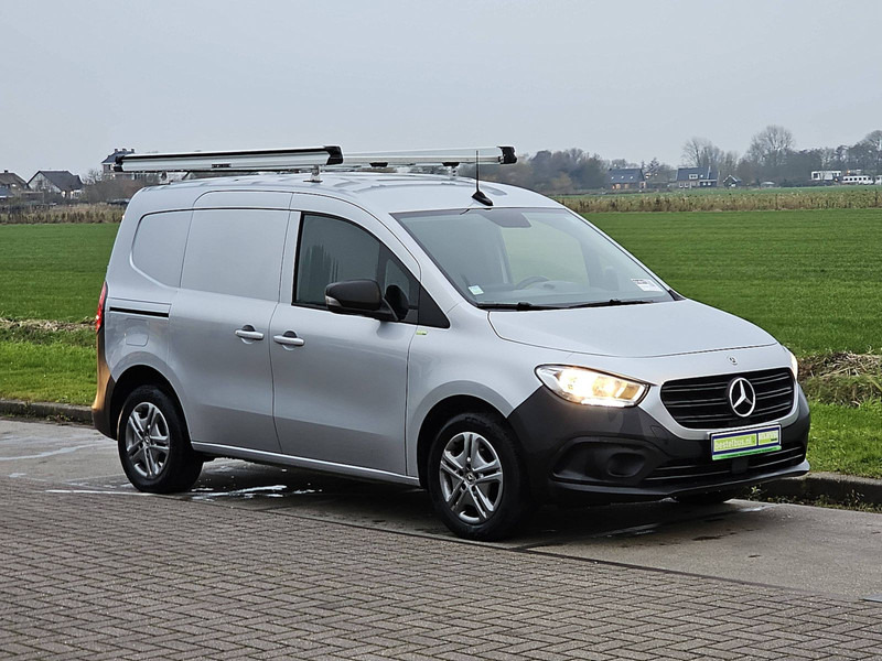 Mercedes-Benz Citan 110 CDI L1 PRO Mbux Euro6! - Dodávka skriňová nadstavba: obrázok 5 Mercedes-Benz Citan 110 CDI L1 PRO Mbux Euro6! - Dodávka skriňová nadstavba: obrázok 5