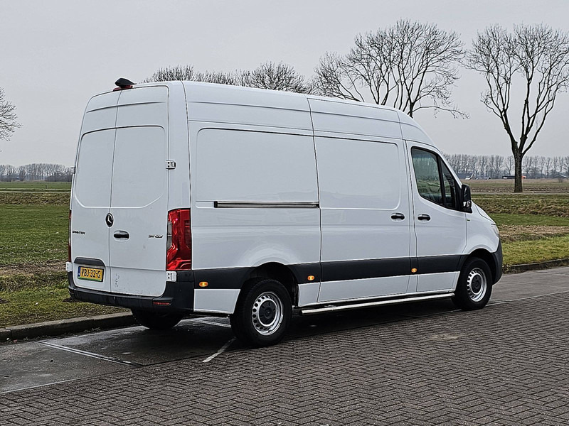 Mercedes-Benz Sprinter 311 L2H2 Wp-Inrichting ! - Furgon: obrázok 3 Mercedes-Benz Sprinter 311 L2H2 Wp-Inrichting ! - Furgon: obrázok 3