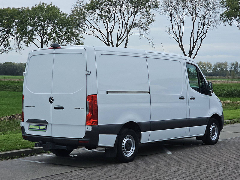 Mercedes-Benz Sprinter 315 L2H1 Mbux10 Trekhaak - Furgon: obrázok 3 Mercedes-Benz Sprinter 315 L2H1 Mbux10 Trekhaak - Furgon: obrázok 3