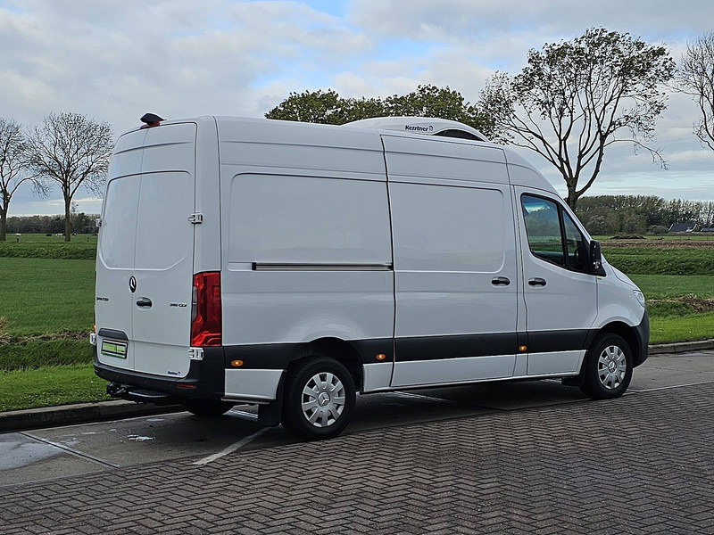 Mercedes-Benz Sprinter 316 L2H2 Koelwagen Mbux - Chladiarenská dodávka: obrázok 3 Mercedes-Benz Sprinter 316 L2H2 Koelwagen Mbux - Chladiarenská dodávka: obrázok 3