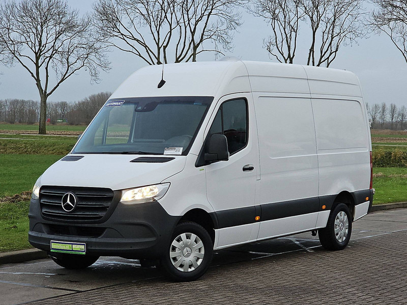 Mercedes-Benz Sprinter 316 L2H2 Navi RWD! - Furgon: obrázok 2 Mercedes-Benz Sprinter 316 L2H2 Navi RWD! - Furgon: obrázok 2