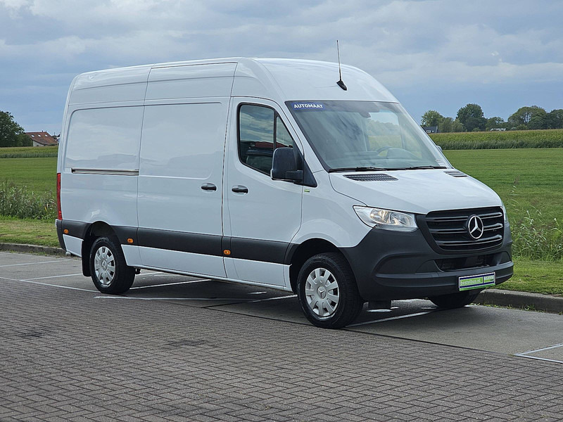 Mercedes-Benz Sprinter 317 L2H2 3.5T-Trekhaak! - Furgon: obrázok 5 Mercedes-Benz Sprinter 317 L2H2 3.5T-Trekhaak! - Furgon: obrázok 5