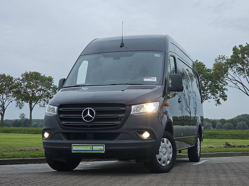 Mercedes-Benz Sprinter 317 L2H2 Mbux 360camera! - Furgon: obrázok 1 Mercedes-Benz Sprinter 317 L2H2 Mbux 360camera! - Furgon: obrázok 1