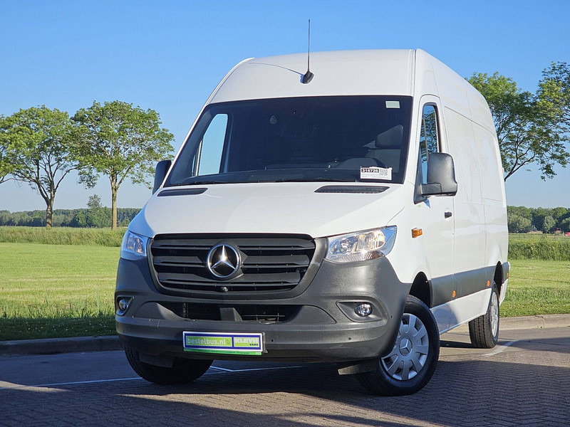Mercedes-Benz Sprinter 317 L2H2 Navi RWD! - Furgon: obrázok 1 Mercedes-Benz Sprinter 317 L2H2 Navi RWD! - Furgon: obrázok 1
