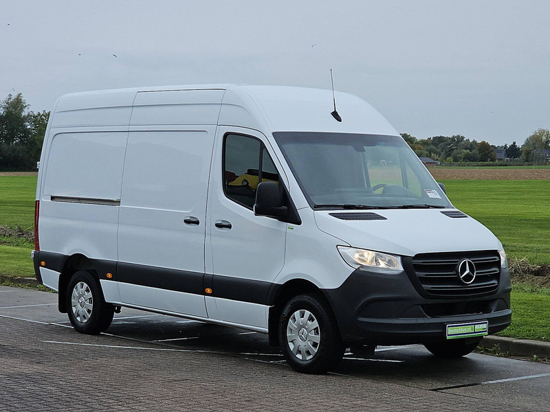 Mercedes-Benz Sprinter 317 L2H2 Navi RWD - Furgon: obrázok 5 Mercedes-Benz Sprinter 317 L2H2 Navi RWD - Furgon: obrázok 5