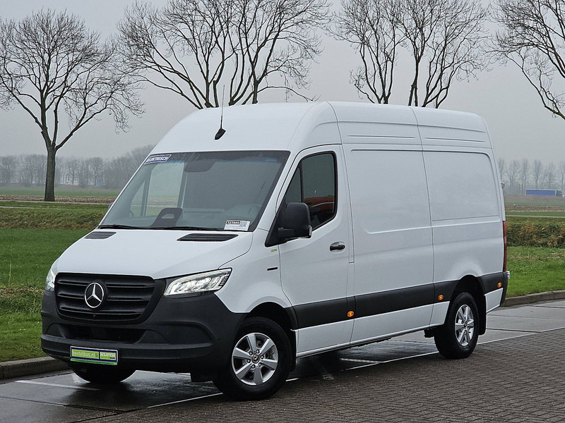Mercedes-Benz eSprinter 320 L2H2 81 kWh LED - Furgon, Elektrická dodávka: obrázok 2 Mercedes-Benz eSprinter 320 L2H2 81 kWh LED - Furgon, Elektrická dodávka: obrázok 2
