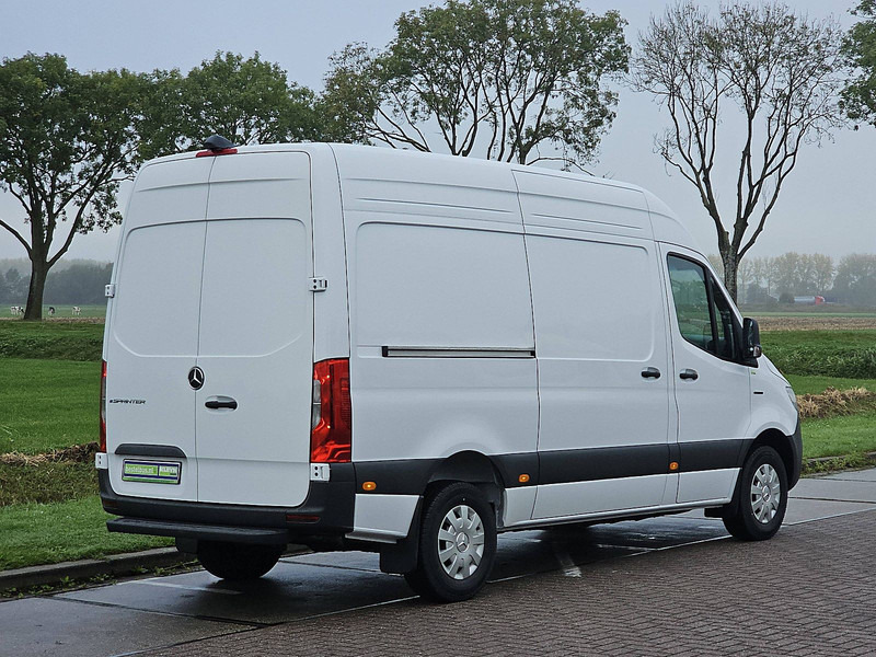 Mercedes-Benz eSprinter  320 L2H2 81kWh Nieuw - Furgon, Elektrická dodávka: obrázok 3 Mercedes-Benz eSprinter  320 L2H2 81kWh Nieuw - Furgon, Elektrická dodávka: obrázok 3