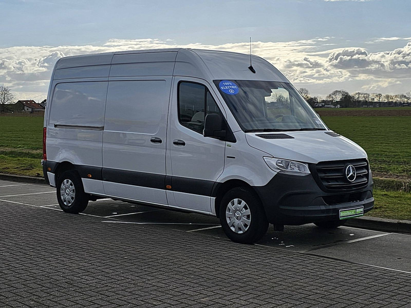 Mercedes-Benz eSprinter E-SRINTER AUT. L2H2 - Furgon, Elektrická dodávka: obrázok 5 Mercedes-Benz eSprinter E-SRINTER AUT. L2H2 - Furgon, Elektrická dodávka: obrázok 5
