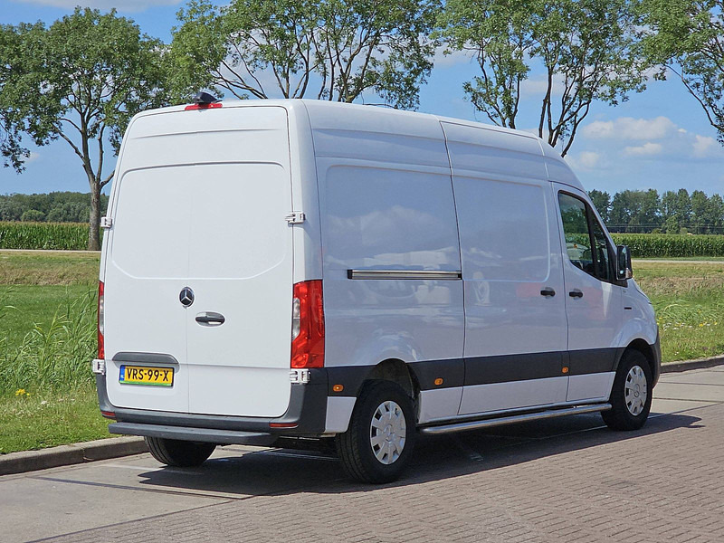 Mercedes-Benz eSprinter L2H2 35 KWH - Furgon, Elektrická dodávka: obrázok 3 Mercedes-Benz eSprinter L2H2 35 KWH - Furgon, Elektrická dodávka: obrázok 3