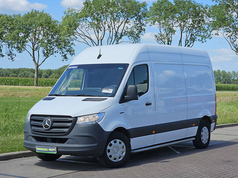 Mercedes-Benz eSprinter L2H2 35 KWH - Furgon, Elektrická dodávka: obrázok 2 Mercedes-Benz eSprinter L2H2 35 KWH - Furgon, Elektrická dodávka: obrázok 2