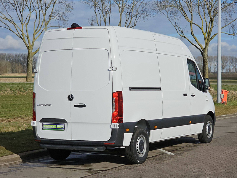 Mercedes-Benz eSprinter L2H2 41kWh DEMO! - Furgon, Elektrická dodávka: obrázok 3 Mercedes-Benz eSprinter L2H2 41kWh DEMO! - Furgon, Elektrická dodávka: obrázok 3