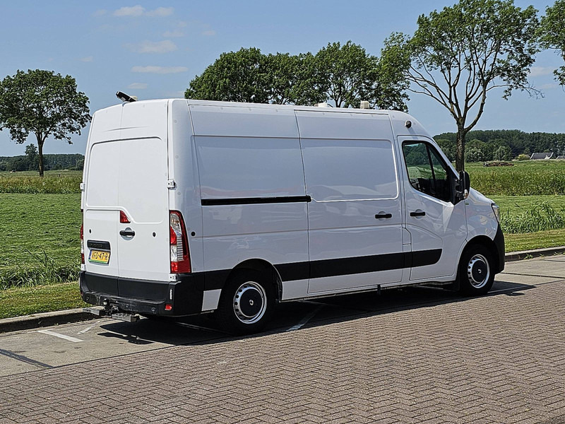 Renault Master 2.3 DCI 130 L2H2 - Furgon: obrázok 3 Renault Master 2.3 DCI 130 L2H2 - Furgon: obrázok 3