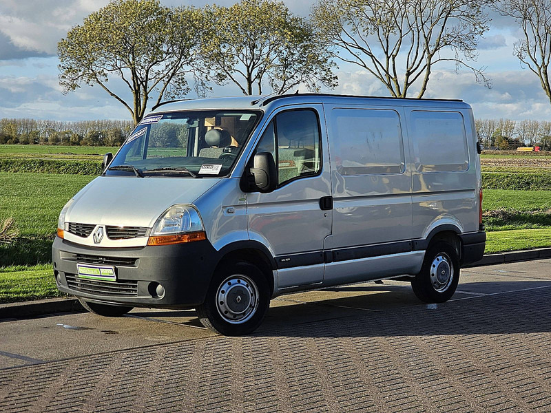 Renault Master 2.5 - Furgon: obrázok 2 Renault Master 2.5 - Furgon: obrázok 2