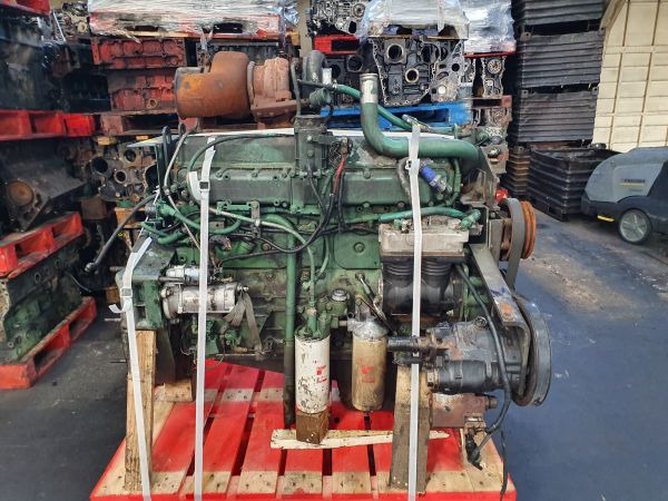 Volvo D7C215 - Motor: obrázok 4 Volvo D7C215 - Motor: obrázok 4