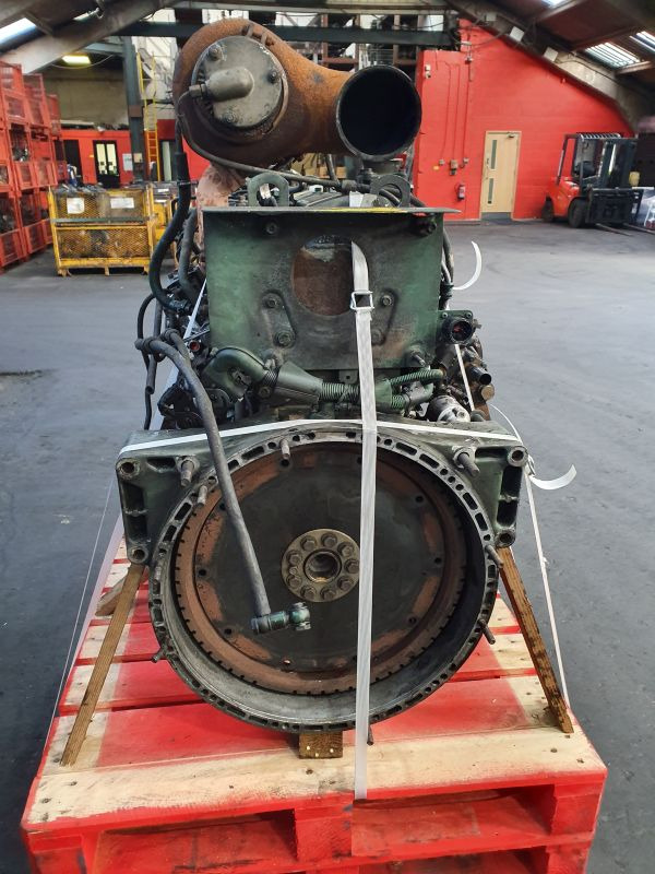 Volvo D7C215 - Motor: obrázok 2 Volvo D7C215 - Motor: obrázok 2
