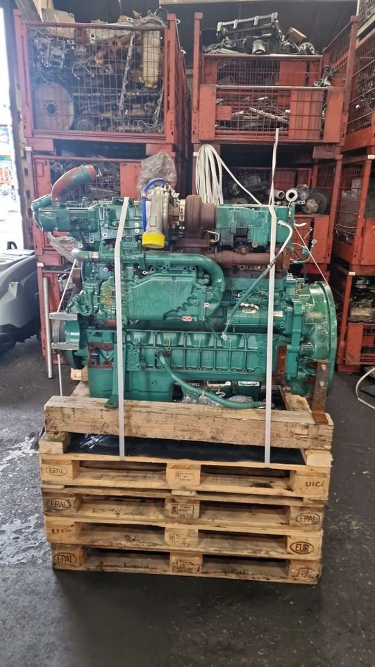 Volvo D8J Engine – In Process of Recon (Plant) - Motor pre Stavebné stroje: obrázok 1 Volvo D8J Engine – In Process of Recon (Plant) - Motor pre Stavebné stroje: obrázok 1