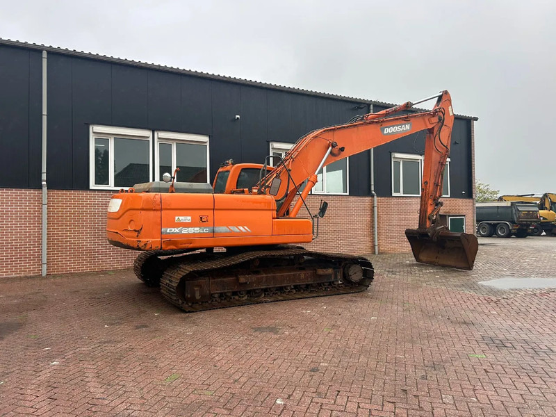 Doosan DX255LC - Pásové rýpadlo: obrázok 3 Doosan DX255LC - Pásové rýpadlo: obrázok 3
