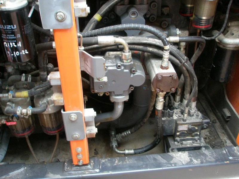 Hitachi ZX490LCH-6 - Pásové rýpadlo: obrázok 5 Hitachi ZX490LCH-6 - Pásové rýpadlo: obrázok 5