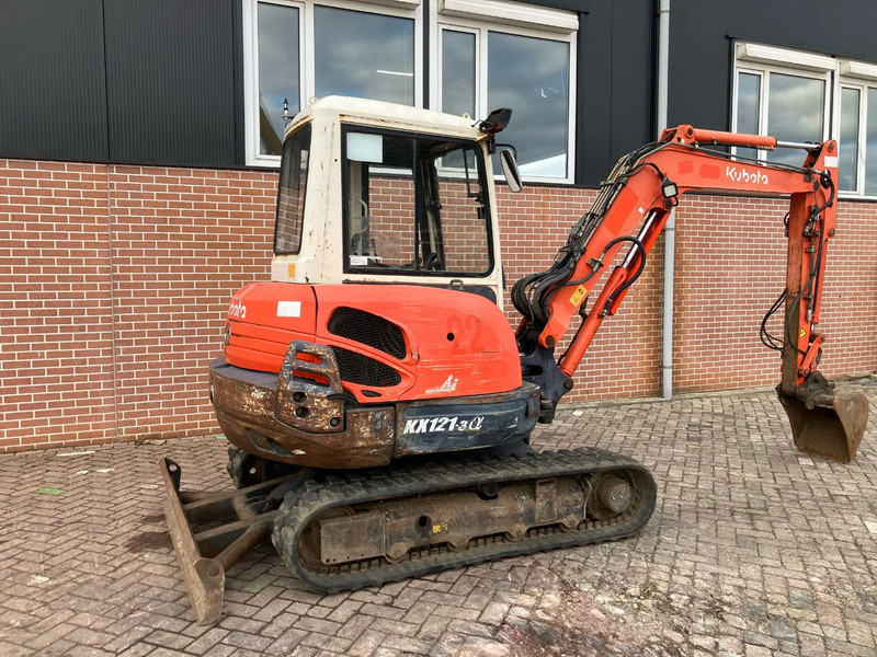 Kubota KX121-3a - Mini rýpadlo: obrázok 4 Kubota KX121-3a - Mini rýpadlo: obrázok 4