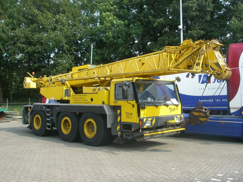 Liebherr LTM1040 - Žeriav pre všetky terény: obrázok 1 Liebherr LTM1040 - Žeriav pre všetky terény: obrázok 1