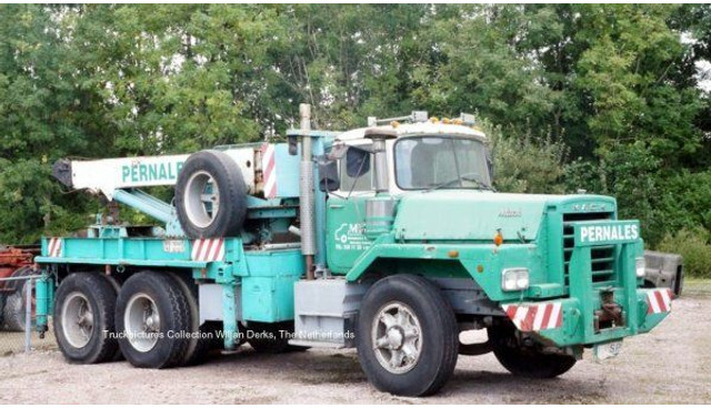 MACK DM807 - Auto s hydraulickou rukou, Autožeriav: obrázok 2 MACK DM807 - Auto s hydraulickou rukou, Autožeriav: obrázok 2