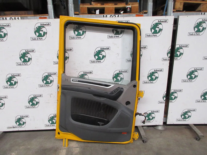 DAF 1881862 DEUR LINKS DAF XF 480 EURO 6 MODEL 2021 WIT - Dvere a diely pre Nákladné auto: obrázok 2 DAF 1881862 DEUR LINKS DAF XF 480 EURO 6 MODEL 2021 WIT - Dvere a diely pre Nákladné auto: obrázok 2