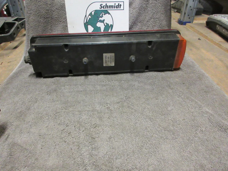 Scania 1498102 ACHTERLAMP SCANIA R SERIE MODEL EURO 5 - Zadné svetlo pre Nákladné auto: obrázok 3 Scania 1498102 ACHTERLAMP SCANIA R SERIE MODEL EURO 5 - Zadné svetlo pre Nákladné auto: obrázok 3