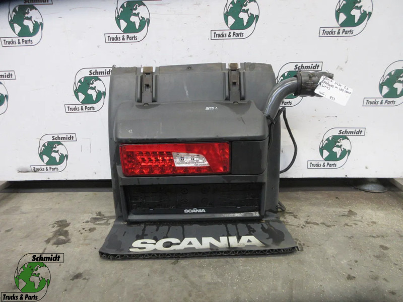 Scania 2380955 // 2476461 // 2054593 // 2302630 SPATBORD MET LED LAMP NGS LINKS - Zadné svetlo pre Nákladné auto: obrázok 1 Scania 2380955 // 2476461 // 2054593 // 2302630 SPATBORD MET LED LAMP NGS LINKS - Zadné svetlo pre Nákladné auto: obrázok 1