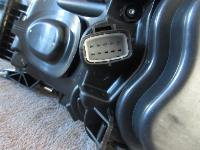 Scania 2416137 KOPLAMP SCANIA NIEUWE OP VOORRAAD R 450 EURO 6 RECHTS - Svetlomety pre Nákladné auto: obrázok 4 Scania 2416137 KOPLAMP SCANIA NIEUWE OP VOORRAAD R 450 EURO 6 RECHTS - Svetlomety pre Nákladné auto: obrázok 4