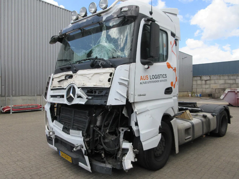 Mercedes-Benz Actros 1942 - Ťahač: obrázok 3 Mercedes-Benz Actros 1942 - Ťahač: obrázok 3