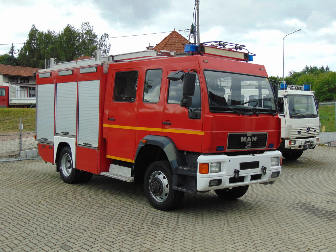 MAN LE14.260 4x4 MAGIRUS - Hasičské vozidlo: obrázok 2 MAN LE14.260 4x4 MAGIRUS - Hasičské vozidlo: obrázok 2