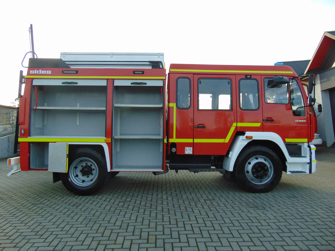 Hasičské vozidlo MAN LE250B SIDES: obrázok 9 Hasičské vozidlo MAN LE250B SIDES: obrázok 9