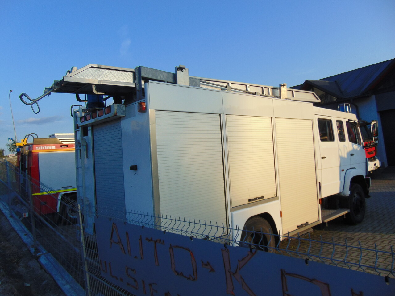 MERCEDES-BENZ 1124AF 4x4 MAGIRUS - Hasičské vozidlo: obrázok 4 MERCEDES-BENZ 1124AF 4x4 MAGIRUS - Hasičské vozidlo: obrázok 4