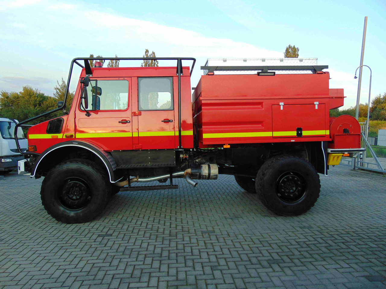 MERCEDES-BENZ Unimog U5000 4x4 DESAUTEL - 5000 WATER !!! - Hasičské vozidlo: obrázok 5 MERCEDES-BENZ Unimog U5000 4x4 DESAUTEL - 5000 WATER !!! - Hasičské vozidlo: obrázok 5