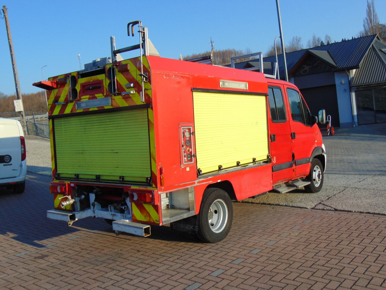 RENAULT Mascott 3,0DXi 160 GIMAEX - Hasičské vozidlo: obrázok 4 RENAULT Mascott 3,0DXi 160 GIMAEX - Hasičské vozidlo: obrázok 4