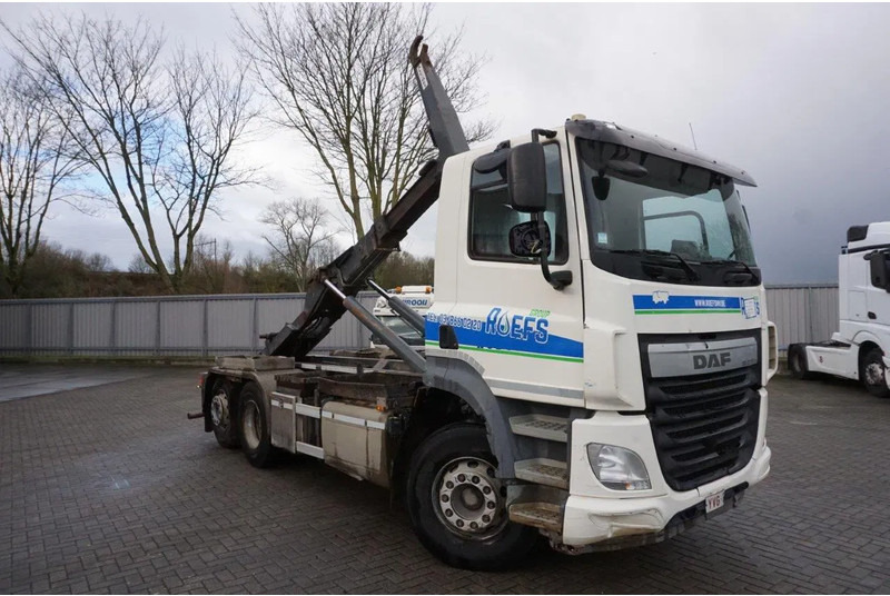 DAF CF410 / ENGINE RUNNING / DEB / ACC / LWDS / HOOK 18TON / LIFT AXLE / ONLY:375782 KM / AIRCO / AUTOMATIC / EURO-6 / 2016 - Hákový nosič kontajnerov: obrázok 3 DAF CF410 / ENGINE RUNNING / DEB / ACC / LWDS / HOOK 18TON / LIFT AXLE / ONLY:375782 KM / AIRCO / AUTOMATIC / EURO-6 / 2016 - Hákový nosič kontajnerov: obrázok 3