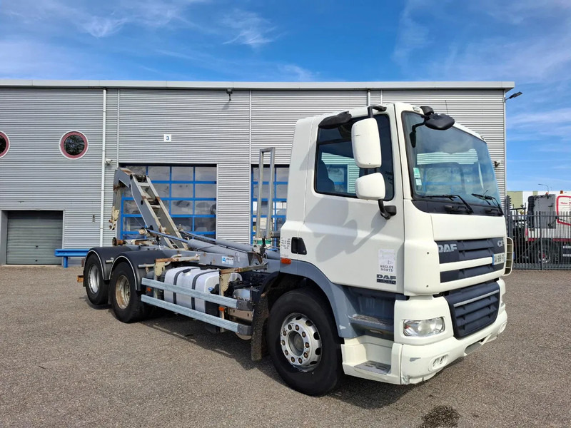 DAF CF85-410 / 6X2 / DEB / DALBY HOOK 15TON / AIRCO / ONLY:744381 KM / MANUAL / EURO-5 / 2012 - Hákový nosič kontajnerov: obrázok 4 DAF CF85-410 / 6X2 / DEB / DALBY HOOK 15TON / AIRCO / ONLY:744381 KM / MANUAL / EURO-5 / 2012 - Hákový nosič kontajnerov: obrázok 4