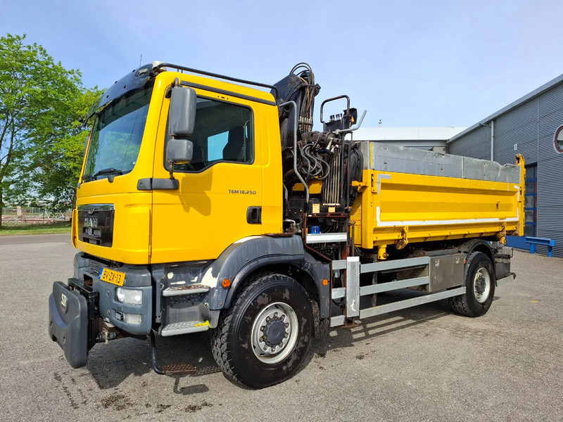 MAN TGM 18.250 / 4X4 / NL TRUCK / TUV:30-04-2026 / 118783 KM / HMF 1110 K2 / ROTATOR / GOOD TYRES / FULL-STEEL / DRUM BRAKES / MANUA - Sklápač, Auto s hydraulickou rukou: obrázok 3 MAN TGM 18.250 / 4X4 / NL TRUCK / TUV:30-04-2026 / 118783 KM / HMF 1110 K2 / ROTATOR / GOOD TYRES / FULL-STEEL / DRUM BRAKES / MANUA - Sklápač, Auto s hydraulickou rukou: obrázok 3