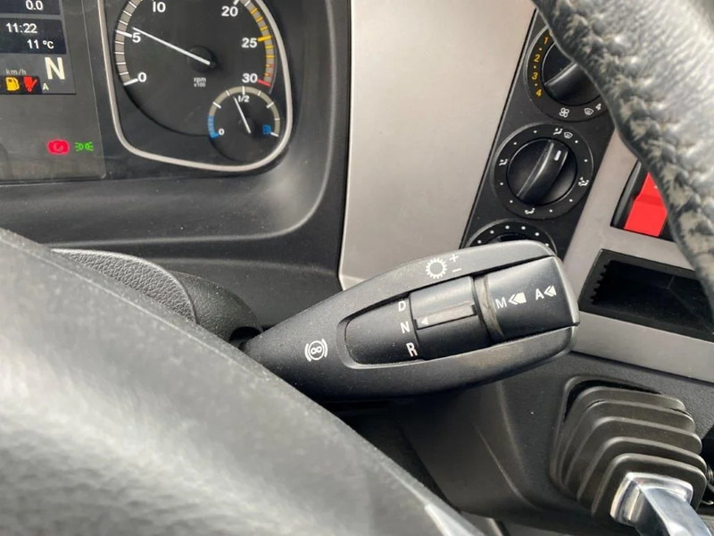 Skříňový nákladní auto Mercedes-Benz ATEGO 1624 / AUTOMATIC / CLOSED BOX / SIDE DOORS / AIRCO / LWDS / FCW / EURO-6 / 2016: obrázok 16 Skříňový nákladní auto Mercedes-Benz ATEGO 1624 / AUTOMATIC / CLOSED BOX / SIDE DOORS / AIRCO / LWDS / FCW / EURO-6 / 2016: obrázok 16