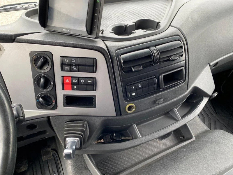 Skříňový nákladní auto Mercedes-Benz ATEGO 1624 / AUTOMATIC / CLOSED BOX / SIDE DOORS / AIRCO / LWDS / FCW / EURO-6 / 2016: obrázok 18 Skříňový nákladní auto Mercedes-Benz ATEGO 1624 / AUTOMATIC / CLOSED BOX / SIDE DOORS / AIRCO / LWDS / FCW / EURO-6 / 2016: obrázok 18