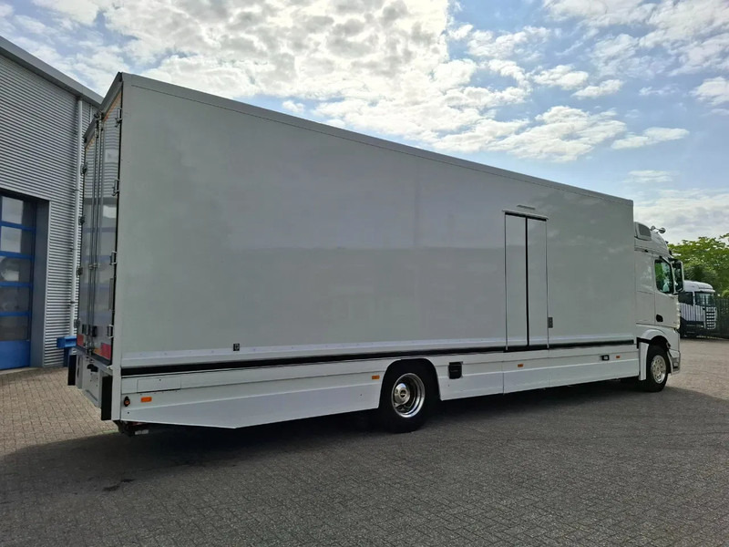 Mercedes-Benz Actros 1843 / GERMAN FLOWER TRUCK / 162021 KM / ISOLATED BOX / COOL & HEATED / NAVI / PLATFORM 1500 KG / TOP CONDITION / FULL-AI - Pojazdná predajňa: obrázok 5 Mercedes-Benz Actros 1843 / GERMAN FLOWER TRUCK / 162021 KM / ISOLATED BOX / COOL & HEATED / NAVI / PLATFORM 1500 KG / TOP CONDITION / FULL-AI - Pojazdná predajňa: obrázok 5