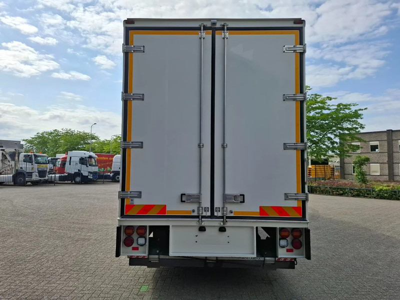 Mercedes-Benz Actros 1843 / GERMAN FLOWER TRUCK / 162021 KM / ISOLATED BOX / COOL & HEATED / NAVI / PLATFORM 1500 KG / TOP CONDITION / FULL-AI - Pojazdná predajňa: obrázok 4 Mercedes-Benz Actros 1843 / GERMAN FLOWER TRUCK / 162021 KM / ISOLATED BOX / COOL & HEATED / NAVI / PLATFORM 1500 KG / TOP CONDITION / FULL-AI - Pojazdná predajňa: obrázok 4