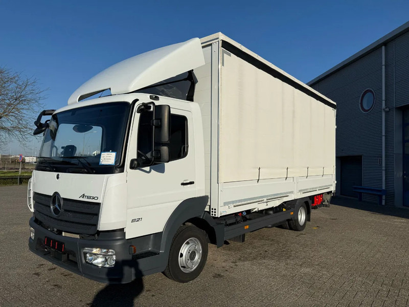 Mercedes-Benz Atego 821L / GERMAN TRUCK / ONLY:21672 KM / PLATFORM 1500KG / SMARTKEYS / CURTAIN SAILS / AIRCO / AUTOMATIC / EURO-6 / 2023 - Skříňový nákladní auto: obrázok 1 Mercedes-Benz Atego 821L / GERMAN TRUCK / ONLY:21672 KM / PLATFORM 1500KG / SMARTKEYS / CURTAIN SAILS / AIRCO / AUTOMATIC / EURO-6 / 2023 - Skříňový nákladní auto: obrázok 1
